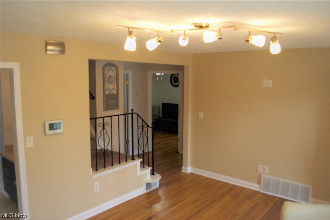 4233 Ellison Road South Euclid, OH 44121 - Photo 7 of 30 Living Room Towards Master 2