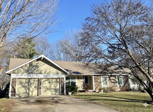 $310,000 | 405 Northeast Dogwood Lane, Lee's Summit, MO 64086