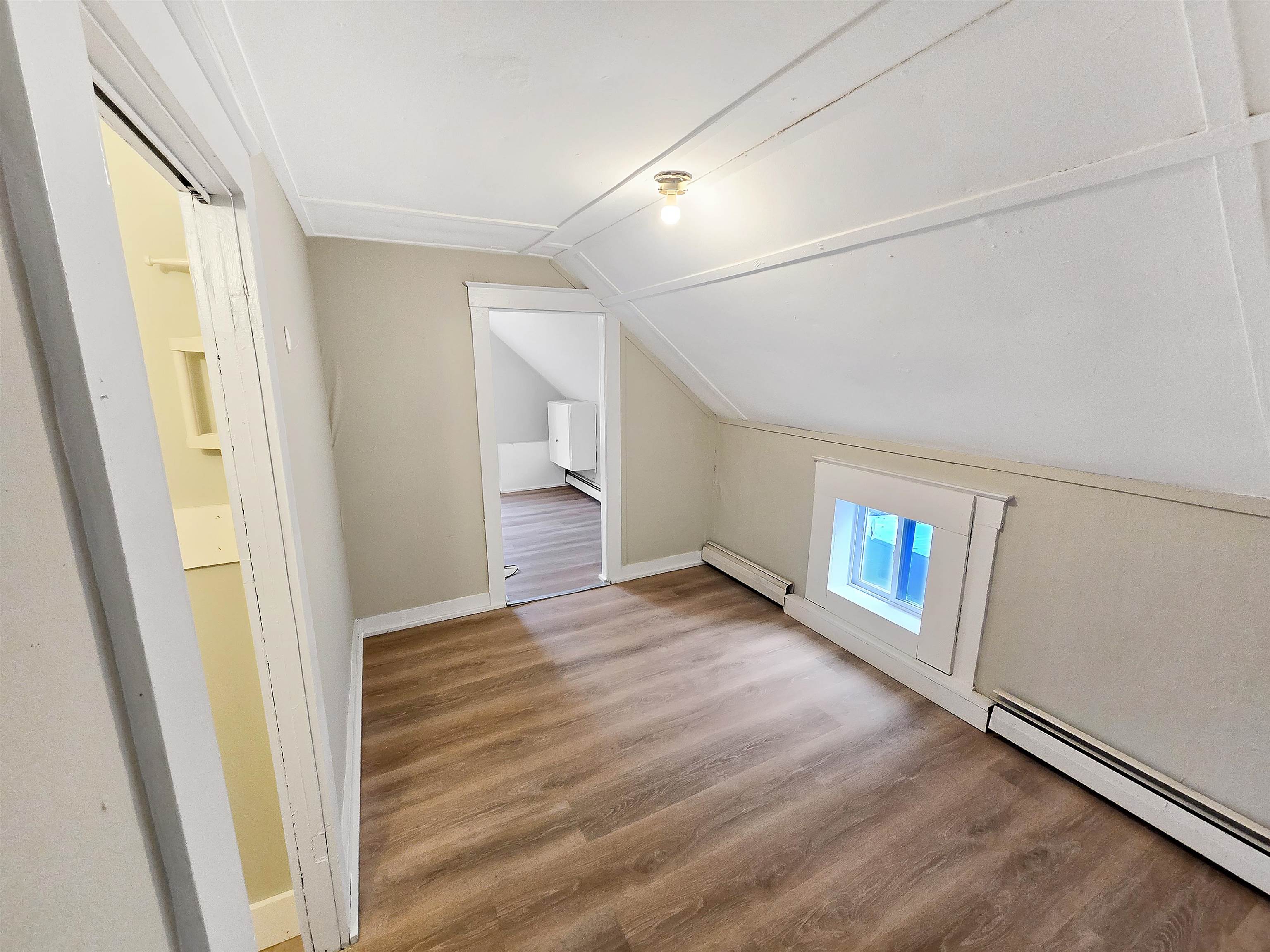 52 Chestnut Avenue Rutland, VT 05701 - Photo 9 of 34