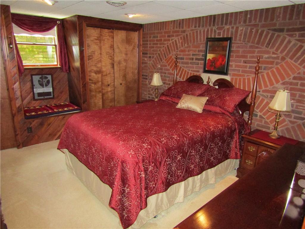 205 Johnetta Road Vandergrift, PA 15690 - Photo 14 of 25