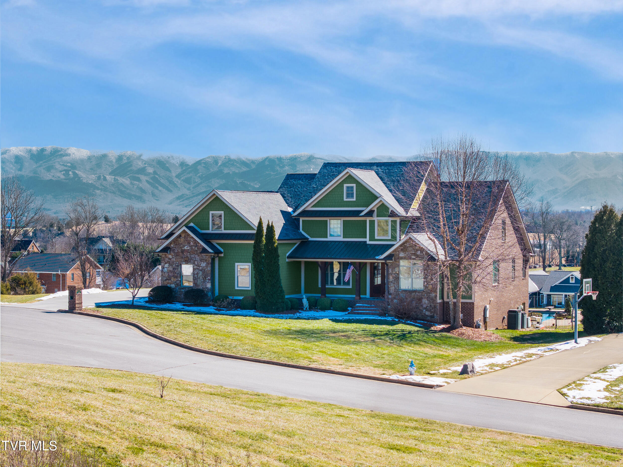 306 East Hawthorne Court Greeneville, TN 37745 - Photo 3 of 94 306_E_Hawthorne_Ct_0013