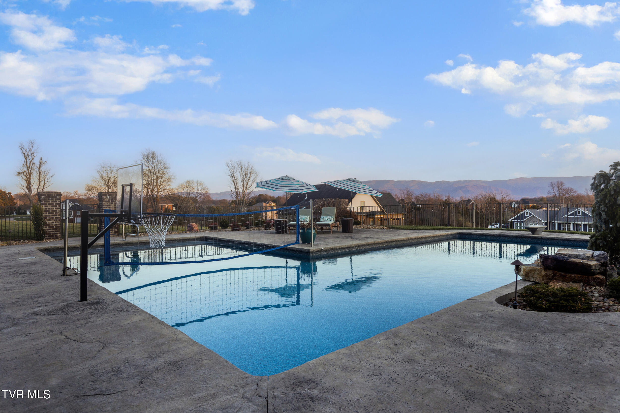 306 East Hawthorne Court Greeneville, TN 37745 - Photo 74 of 94 28_knox_view_media_306_e_hawthorne_ct_10