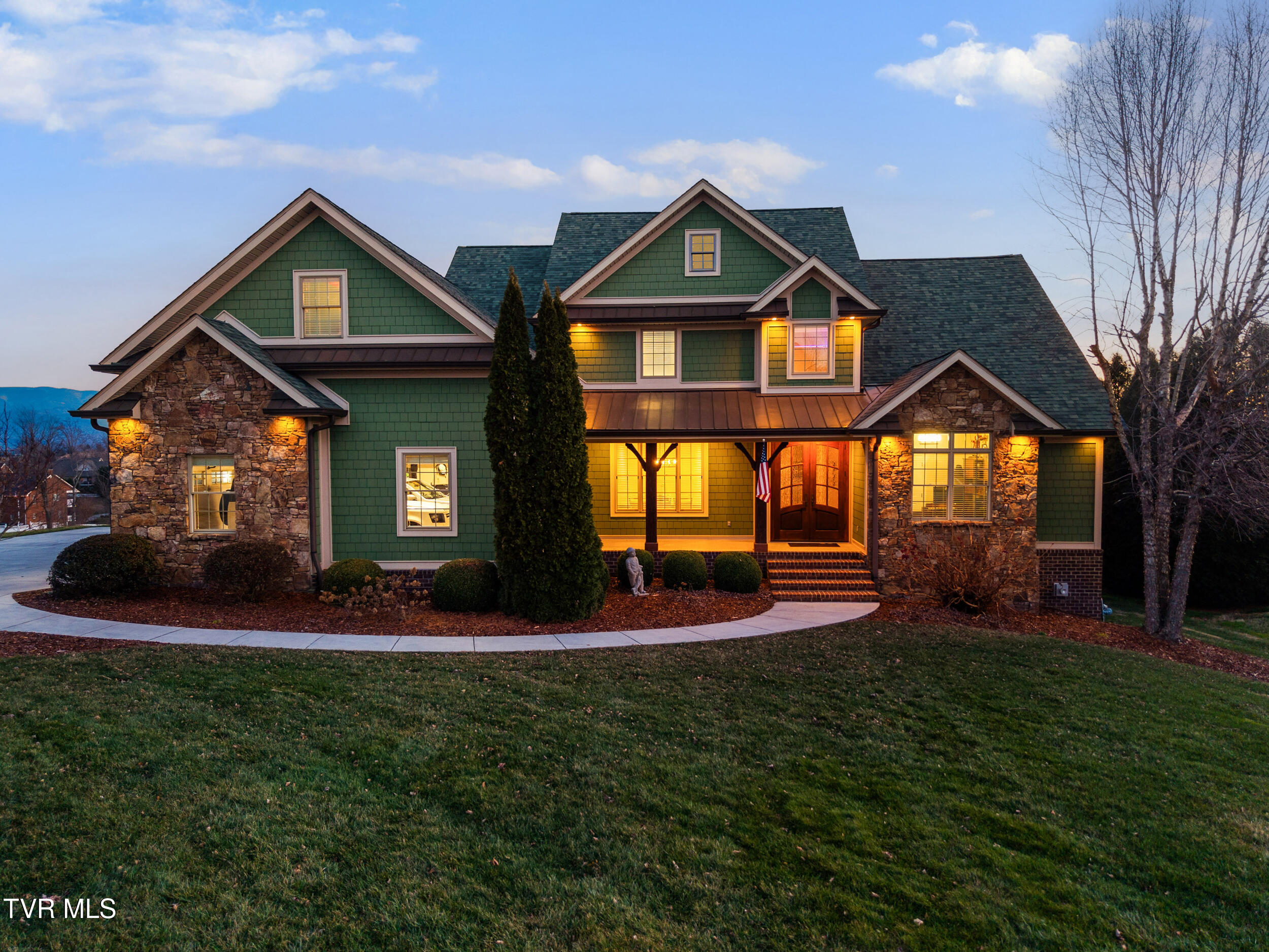 306 East Hawthorne Court Greeneville, TN 37745 - Photo 76 of 94 6_knox_view_media_306_e_hawthorne_ct_100