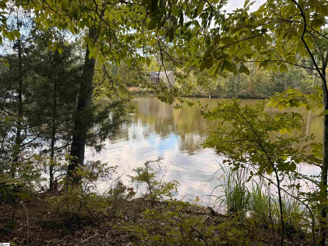 $850,000 | Watersedge Drive, Cross Hill, SC 29332