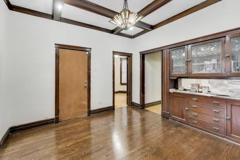 $419,000 | 4820 West Washington Boulevard, Chicago, IL 60644