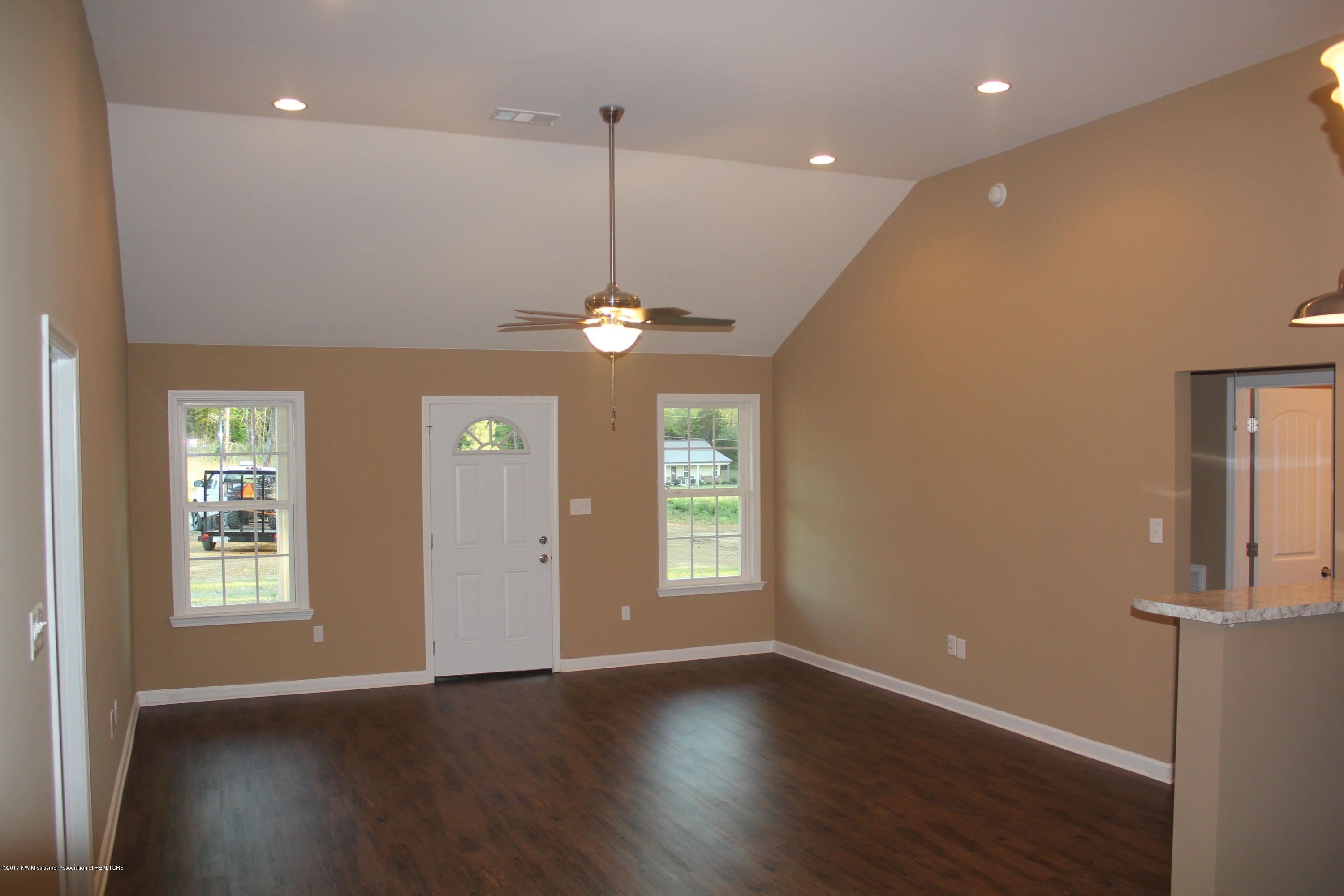 3984 Hernando Road Holly Springs, MS 38635 - Photo 21 of 32 014