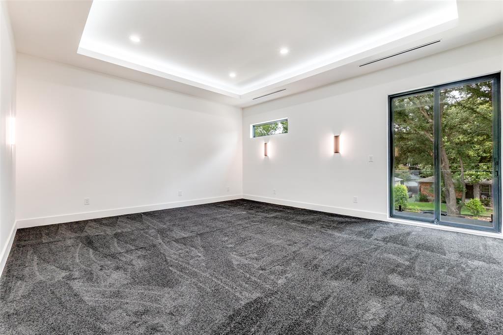 4218 Bonham Street Dallas, TX 75229 - Photo 17 of 34