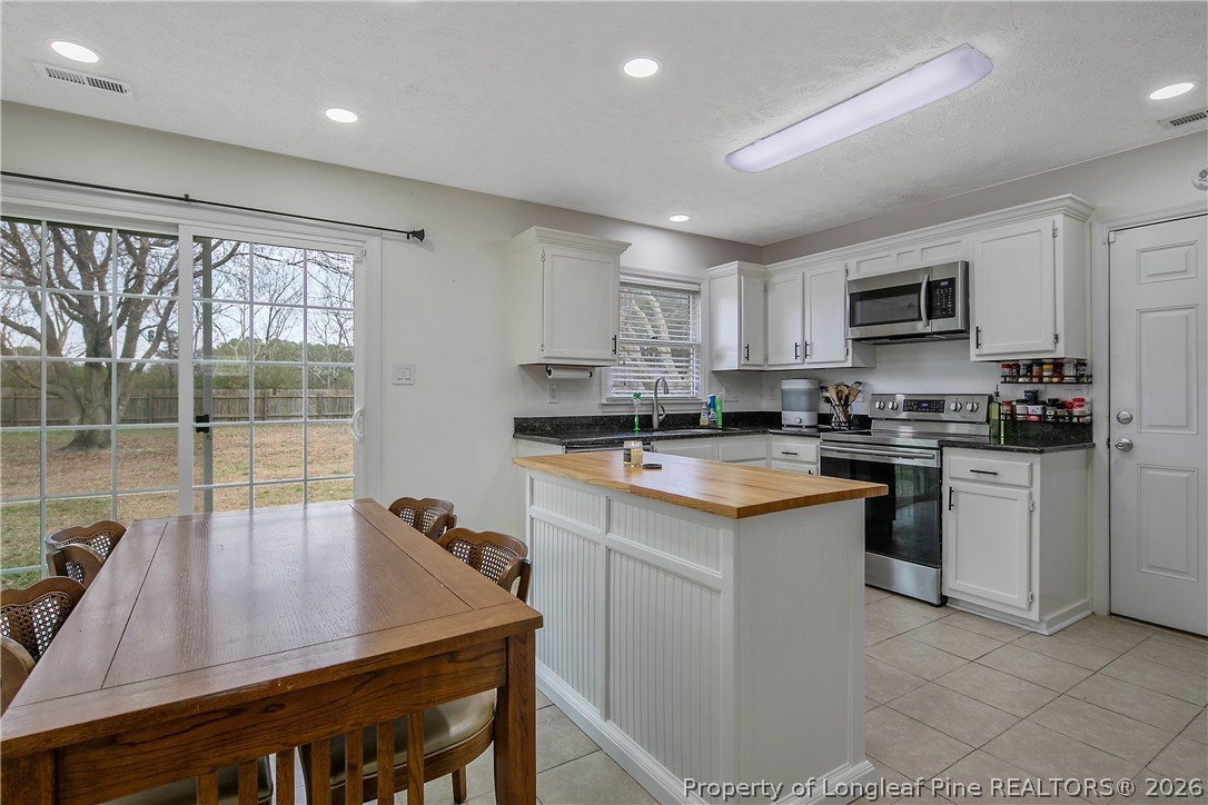 179 Eulon Loop Raeford, NC 28376 - Photo 12 of 39