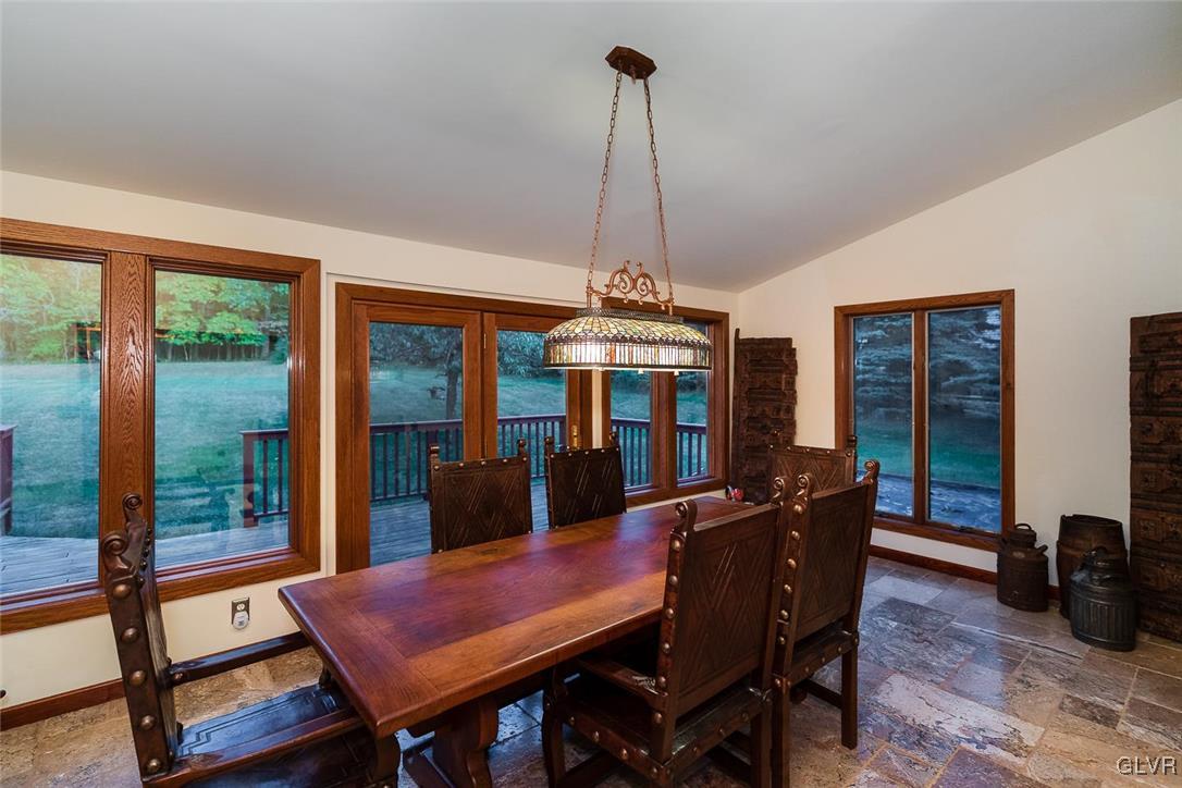 5275 Chestnut Hill Road Center Valley, PA 18034 - Photo 16 of 34 Florida Room