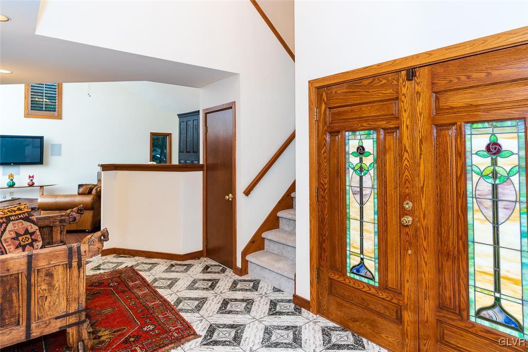 5275 Chestnut Hill Road Center Valley, PA 18034 - Photo 3 of 34 Gallery Image 3