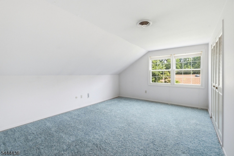 23 Sweetbriar Road Somerset, NJ 08873 - Photo 32 of 49