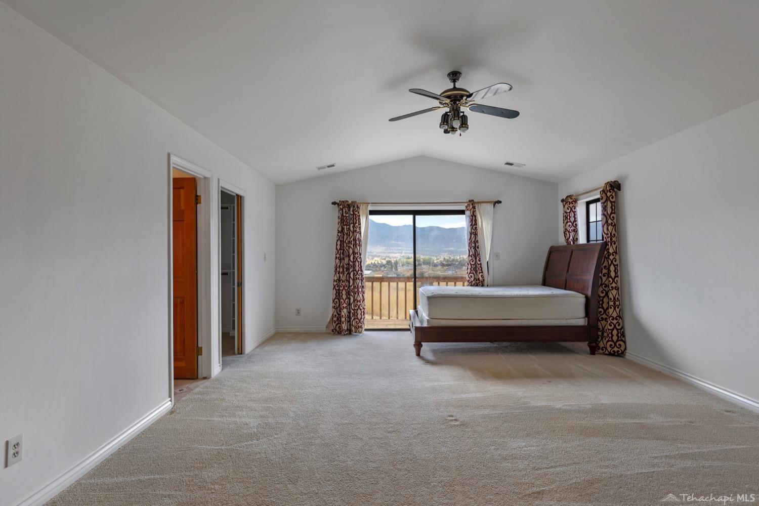 23980 Woodford-Tehachapi Road Tehachapi, CA 93561 - Photo 16 of 47 Gallery Image 16