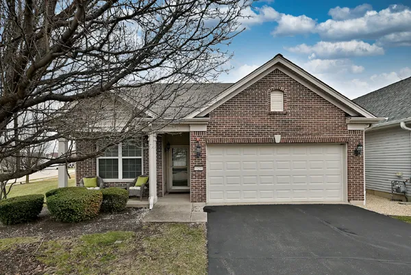 $415,000 | 14248 Newport Circle, Huntley, IL 60142