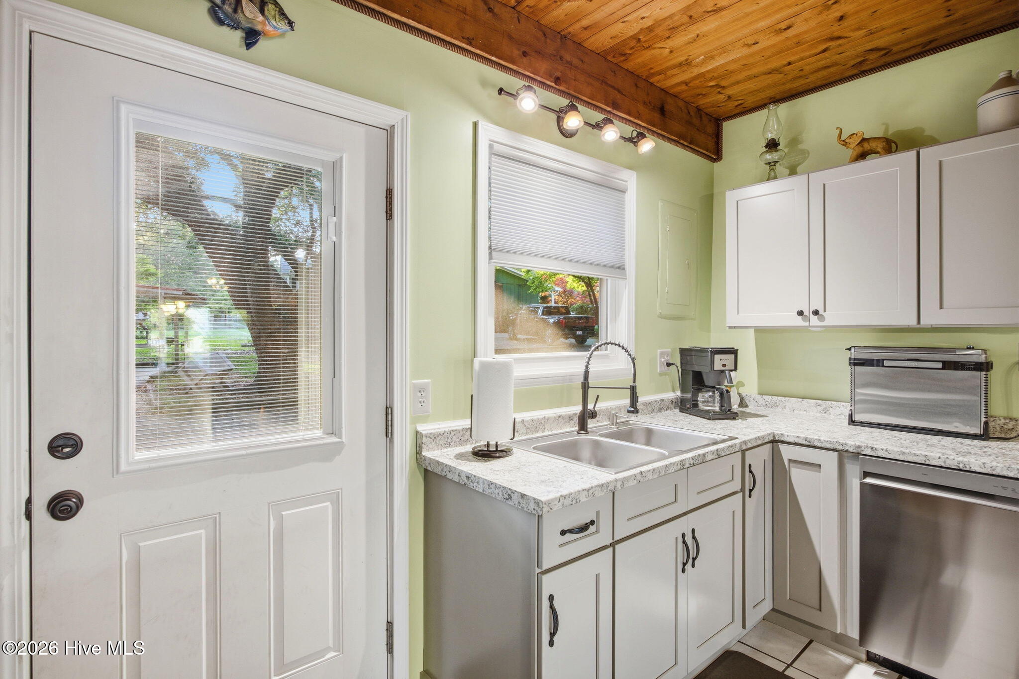 1098 Kings Landing Road Hampstead, NC 28443 - Photo 17 of 49 36-web-or-mls-IMG_4984
