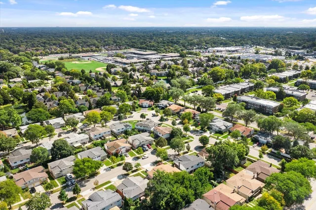 $3,500 | 1704 North Drury Lane, Arlington Heights, IL 60004