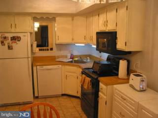 27 Windsor Pass Horsham, PA 19044 - Photo 2 of 6 Gallery Image 2