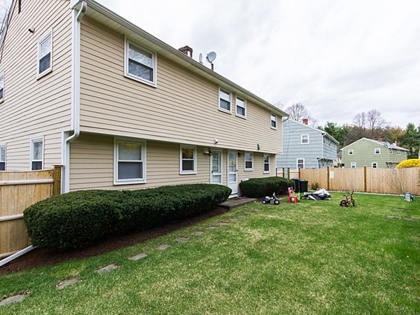 12 Charles Road, Unit 12 Winchester, MA 01890 - Photo 13 of 14 Gallery Image 13