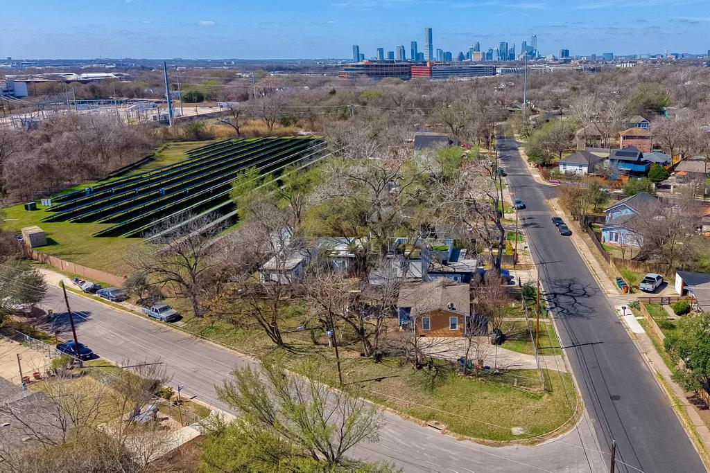 5309 Prock Lane Austin, TX 78721 - Photo 14 of 22 a view of a city