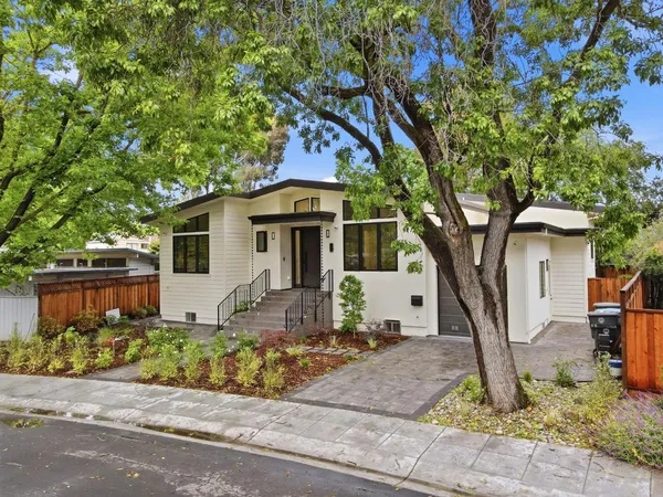 $5,288,888 | 1084 Moffett Circle, Palo Alto, CA 94303