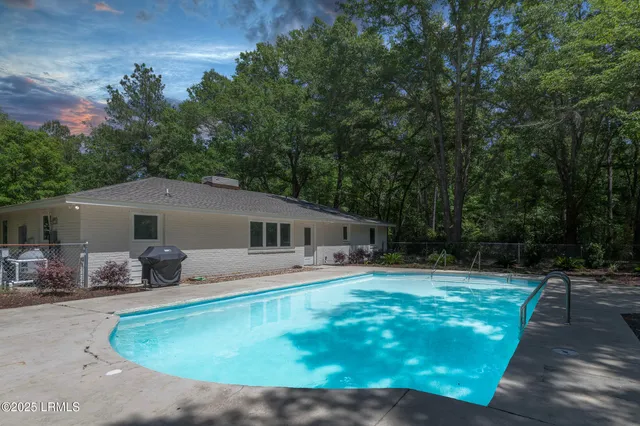 $1,575,000 | 1124 May River Road, Bluffton, SC 29910