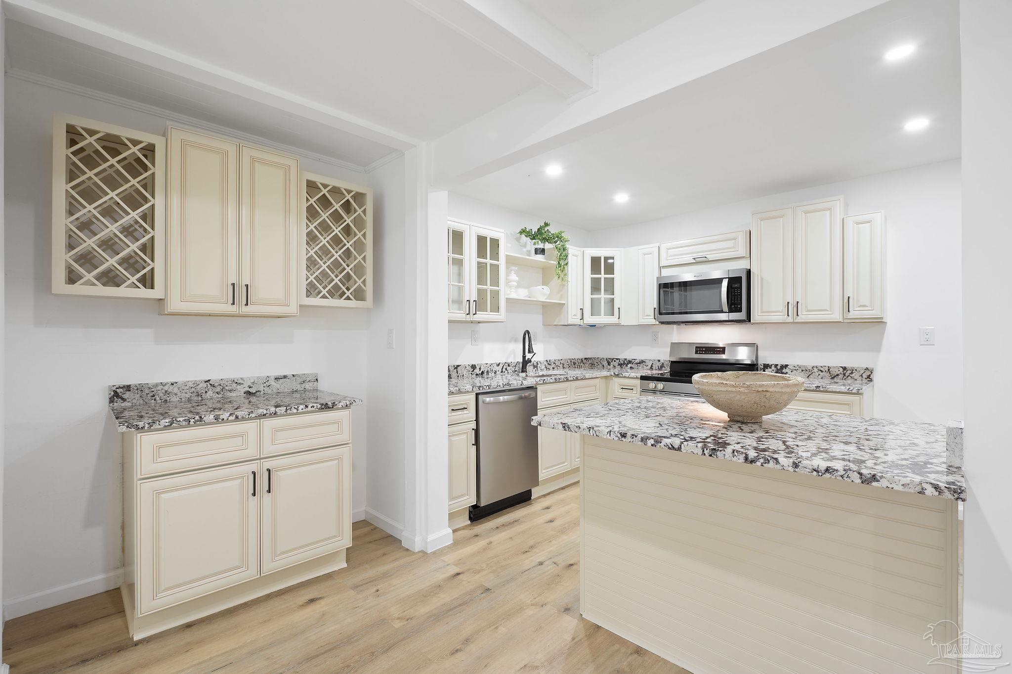 114 Rue Max Street Pensacola, FL 32507 - Photo 14 of 41