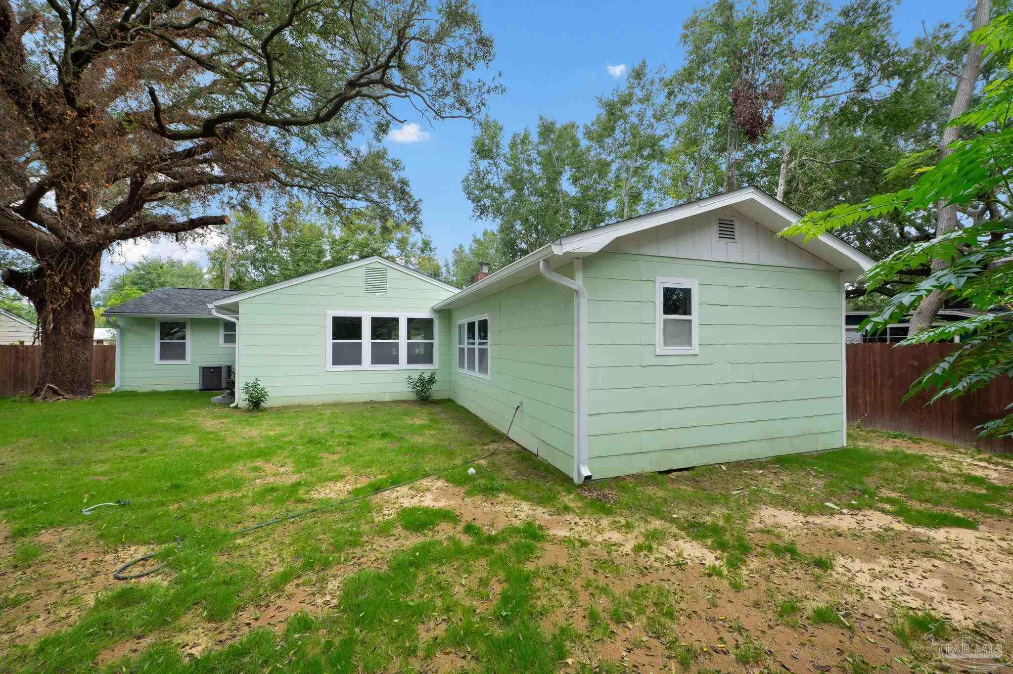 114 Rue Max Street Pensacola, FL 32507 - Photo 39 of 41