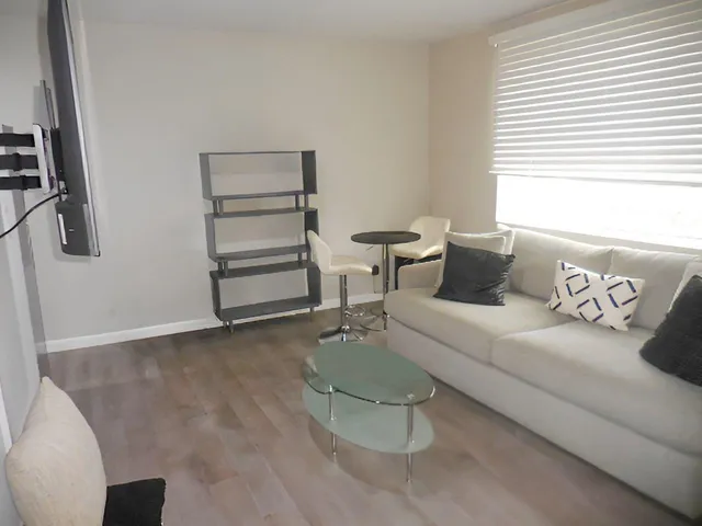 $294,900 | 356 Palisade Avenue, Unit 2E, Jersey City, NJ 07307