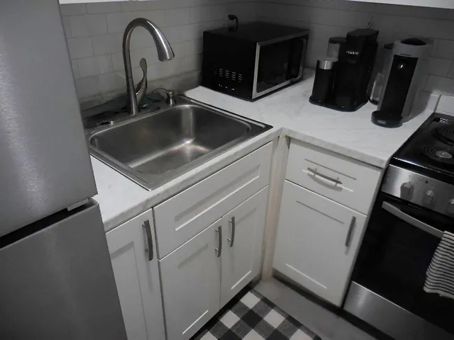 $294,900 | 356 Palisade Avenue, Unit 2E, Jersey City, NJ 07307