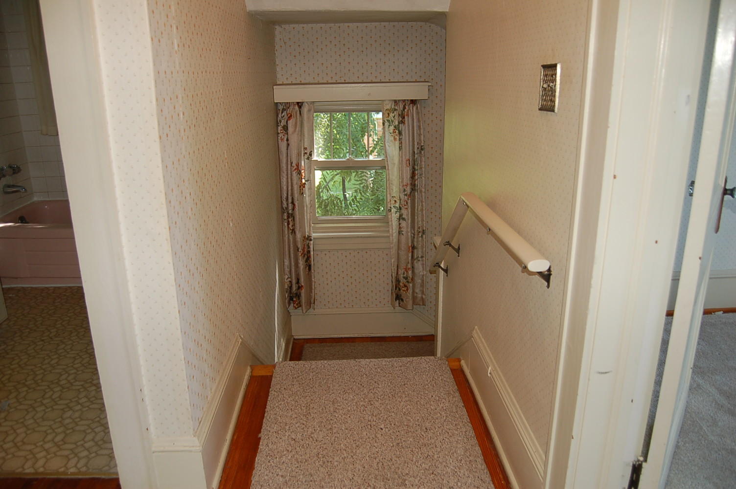 48 Fields Avenue Blue Ridge, VA 24064 - Photo 24 of 46 a view of a hallway with a white walls