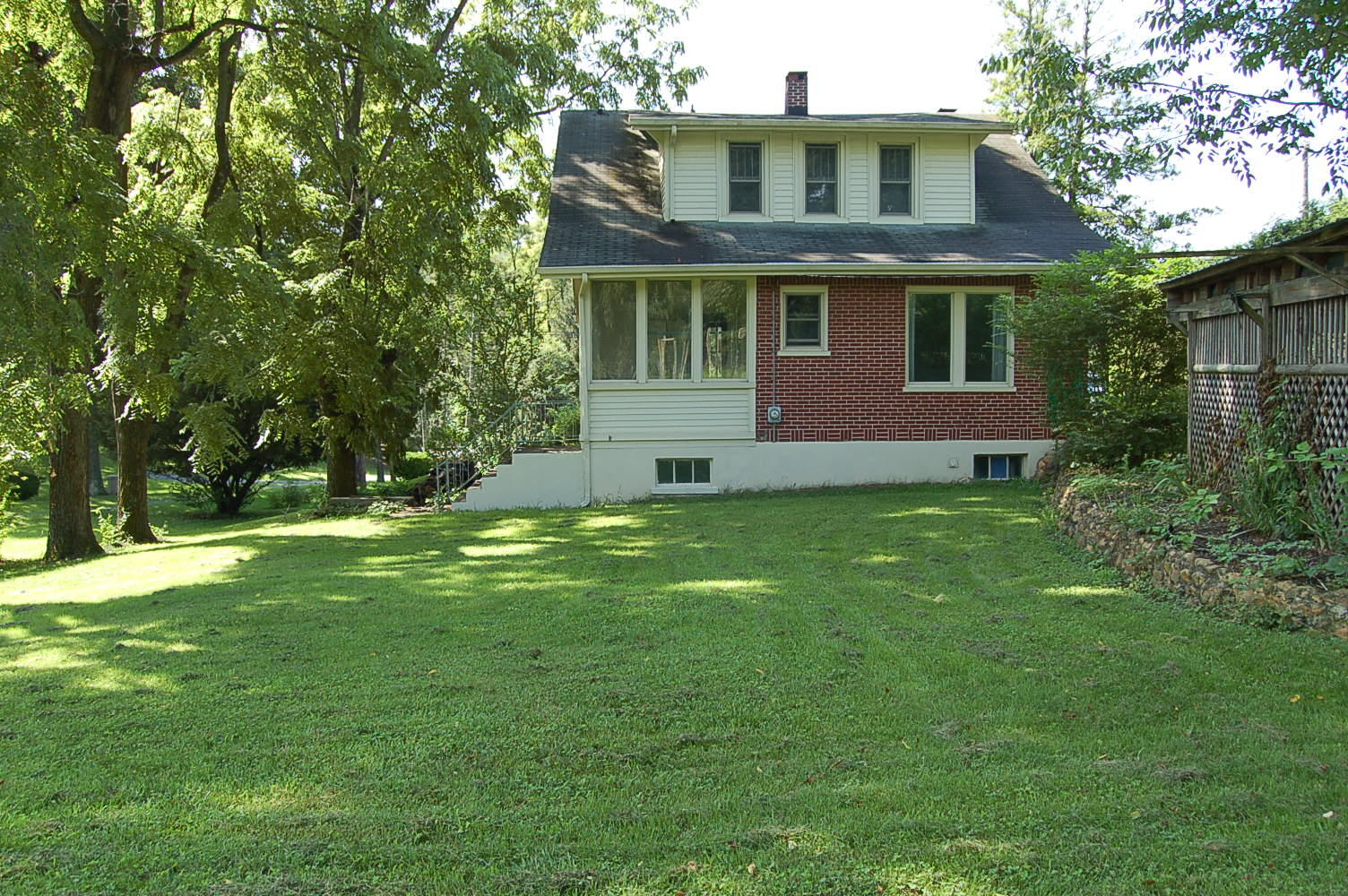 48 Fields Avenue Blue Ridge, VA 24064 - Photo 42 of 46 a view of a house with a yard