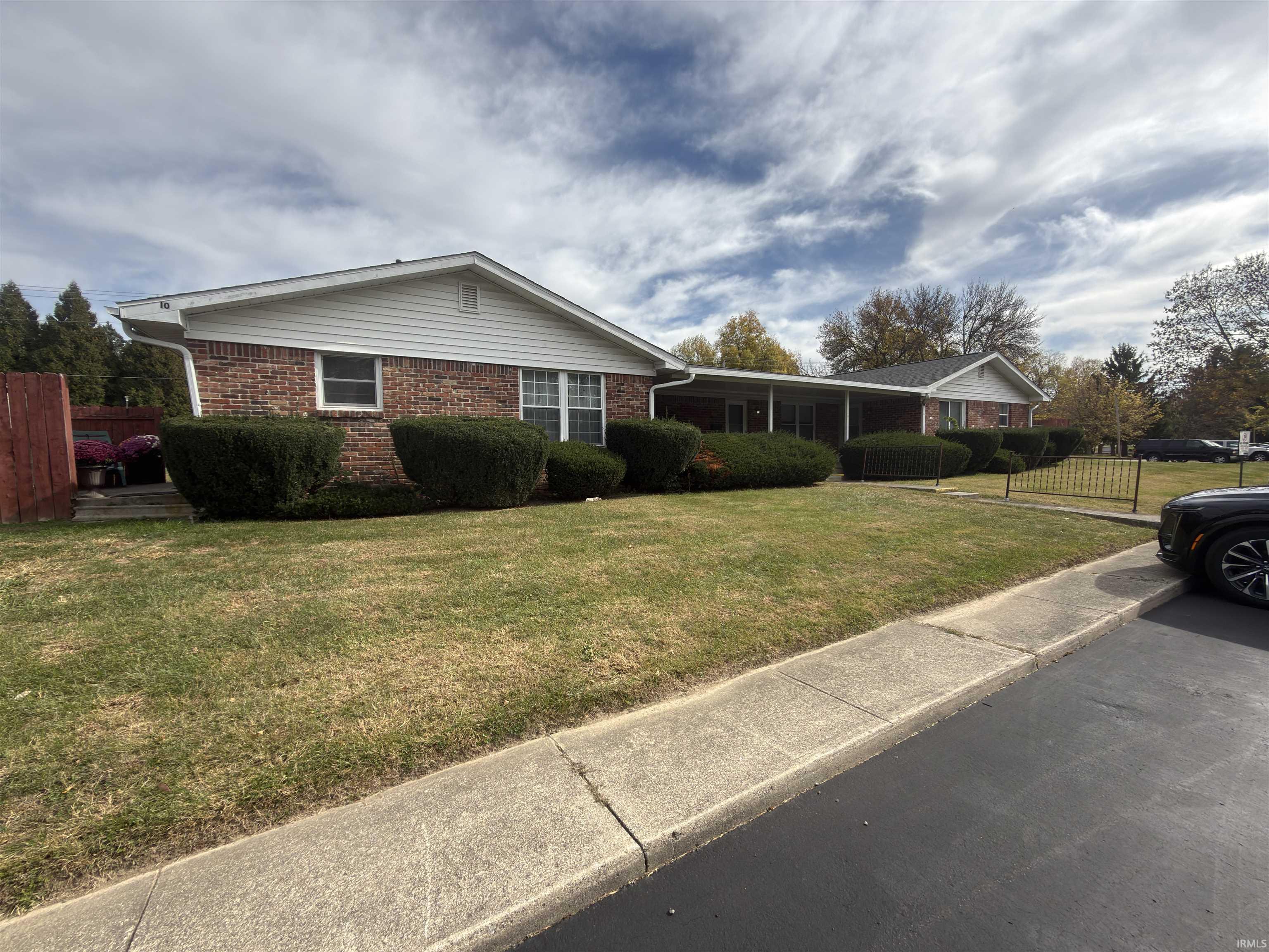 201 North Morrison Road Muncie, IN 47304 - Photo 3 of 13