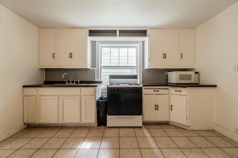 1429 East Resthaven Road Peoria, IL 61615 - Photo 11 of 37 Gallery Image 11