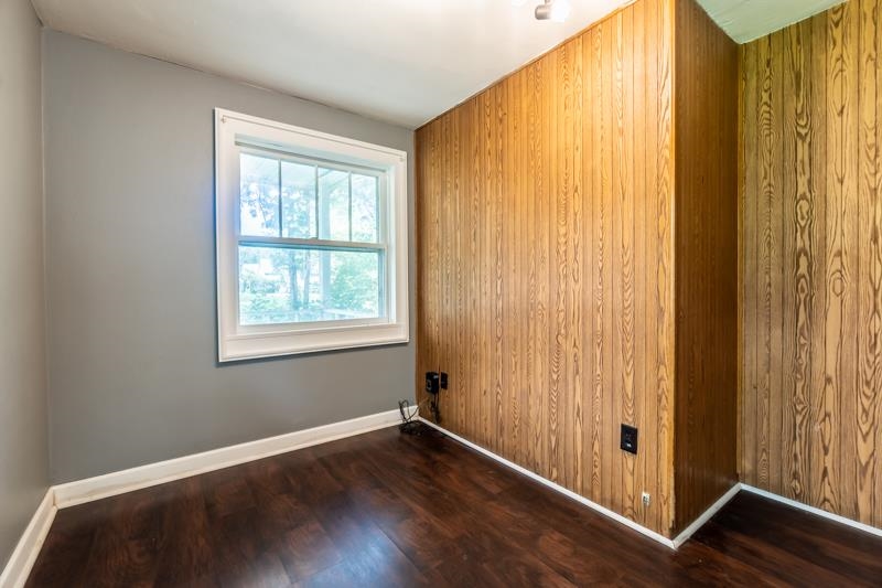 1429 East Resthaven Road Peoria, IL 61615 - Photo 8 of 37 Gallery Image 8