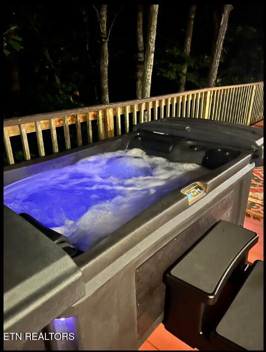 6814 Flats Road Tallassee, TN 37878 - Photo 15 of 22 Hot Tub