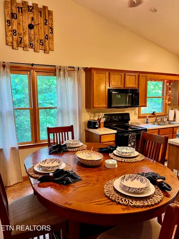 $359,000 | 6814 Flats Road, Tallassee, TN 37878