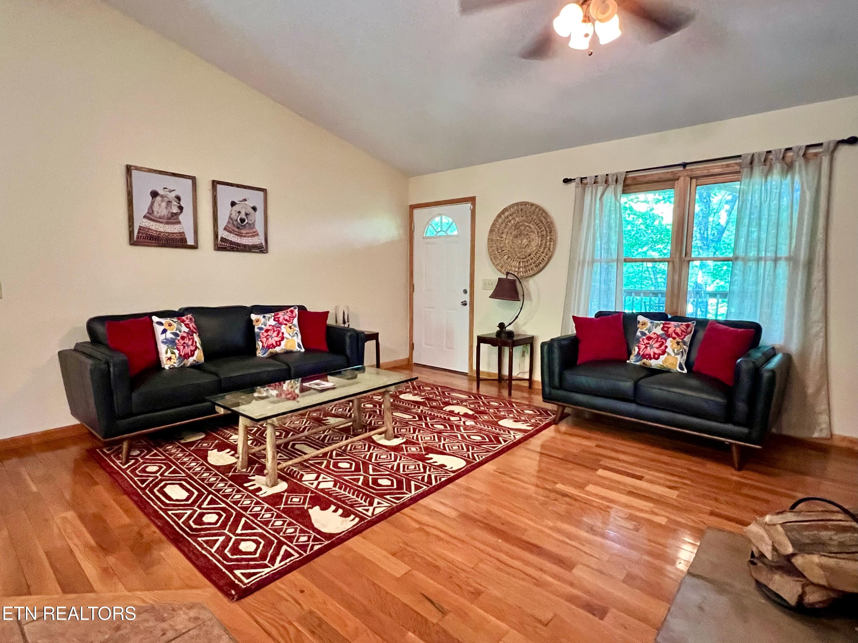 6814 Flats Road Tallassee, TN 37878 - Photo 9 of 22 Cabin Living Room 2