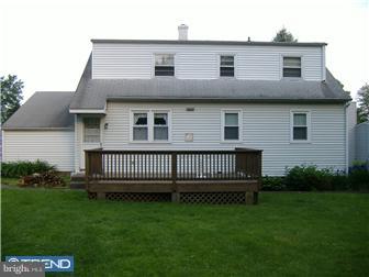 118 Bender Road Hatboro, PA 19040 - Photo 3 of 10 Exterior Back