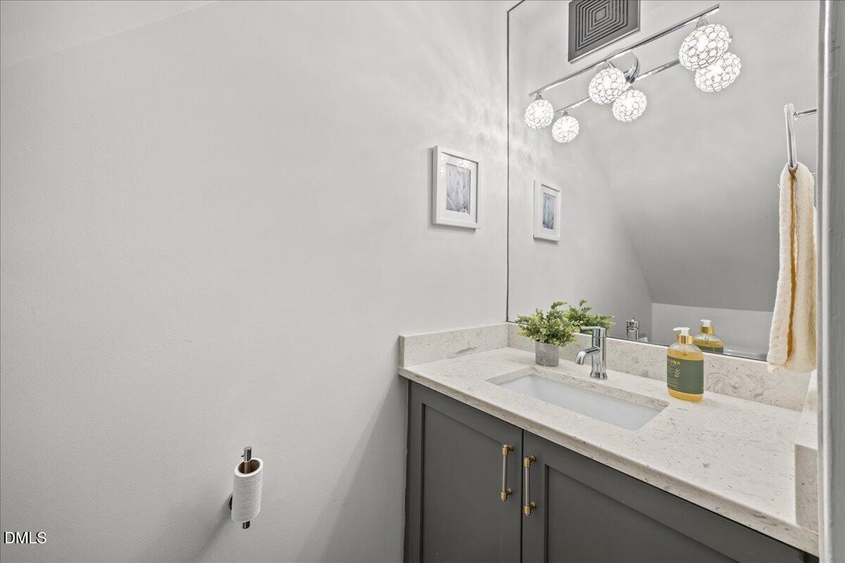 1641 Sutton Drive Raleigh, NC 27605 - Photo 5 of 22 04-2A1A6895