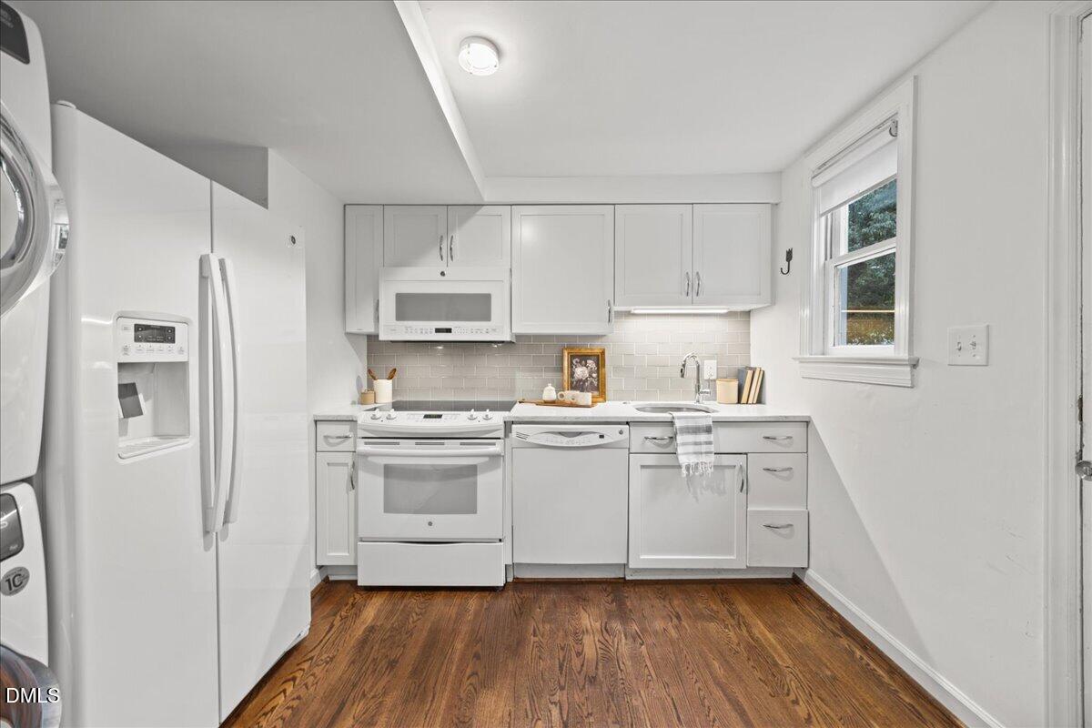 1641 Sutton Drive Raleigh, NC 27605 - Photo 8 of 22 08-2A1A6907