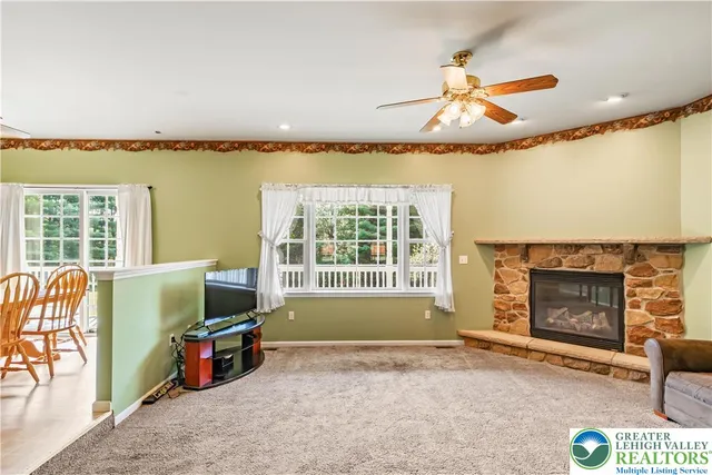 $550,000 | 410 Maxine Drive, Lehighton, PA 18235