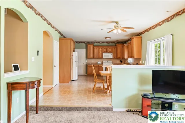 $550,000 | 410 Maxine Drive, Lehighton, PA 18235