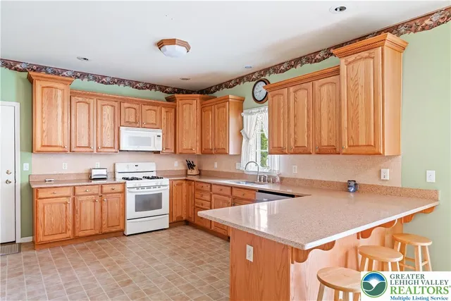 $550,000 | 410 Maxine Drive, Lehighton, PA 18235