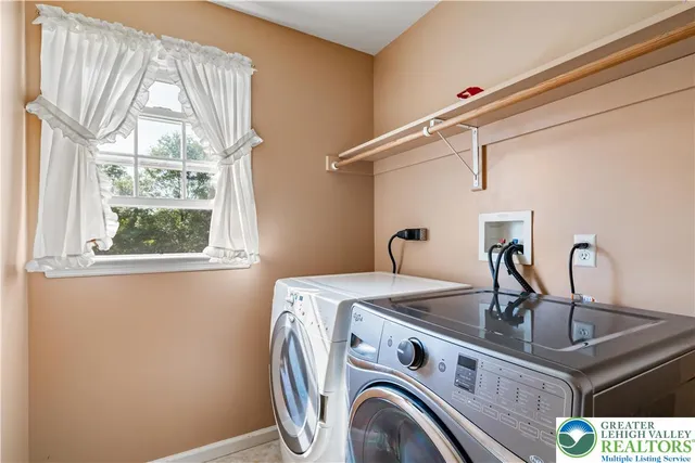 $550,000 | 410 Maxine Drive, Lehighton, PA 18235