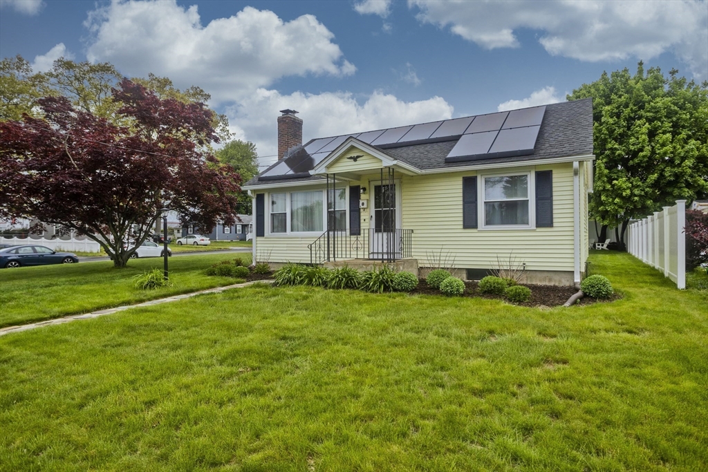 4 Jean Drive Springfield, MA 01104 - Photo 2 of 33