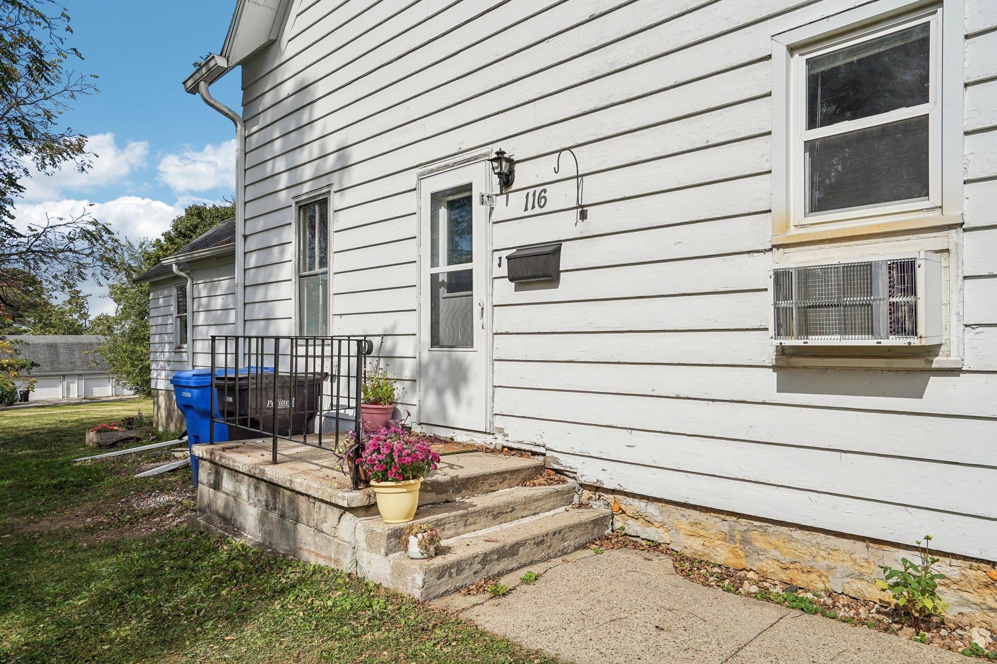 114 North 2nd Street Mount Horeb, WI 53572 - Photo 10 of 76