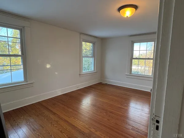 $1,600 | 1506 Hamilton Drive, Lynchburg, VA 24503