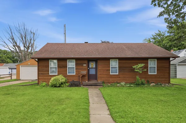 $160,000 | 1116 53rd Street, Moline, IL 61265