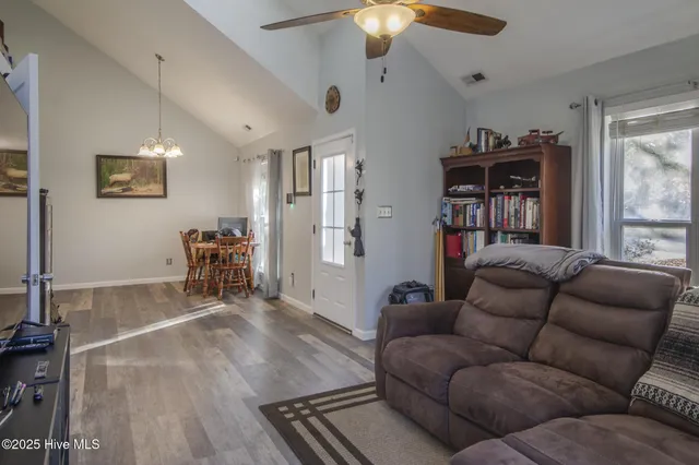 $260,000 | 816 Mill River Road, Jacksonville, NC 28540