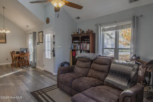 $260,000 | 816 Mill River Road, Jacksonville, NC 28540