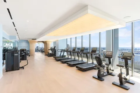 $2,790,000 | 1000 Brickell Plaza, Unit 2402, Miami, FL 33131